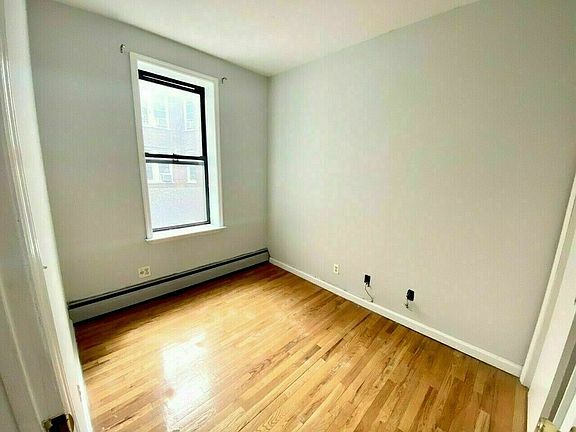 4th image of 40-04 36th Ave #3FF