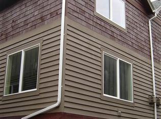 717 NE North St #94, Seattle, WA 98133