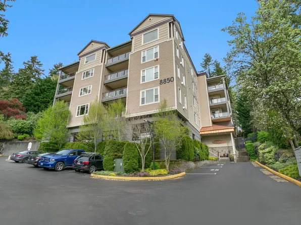 8850 Redmond Woodinville Rd NE, Redmond, WA 98052