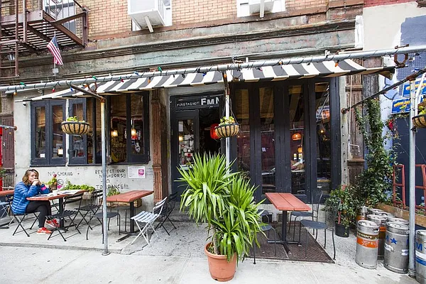 Rented by REAL New York | media 7