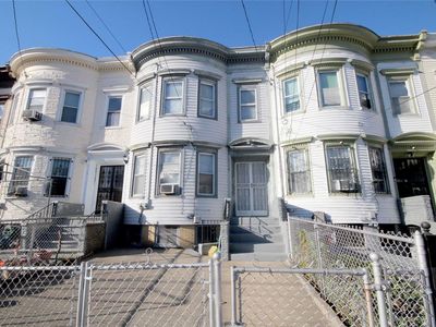 168-35 89th Avenue, Jamaica, NY, 11432