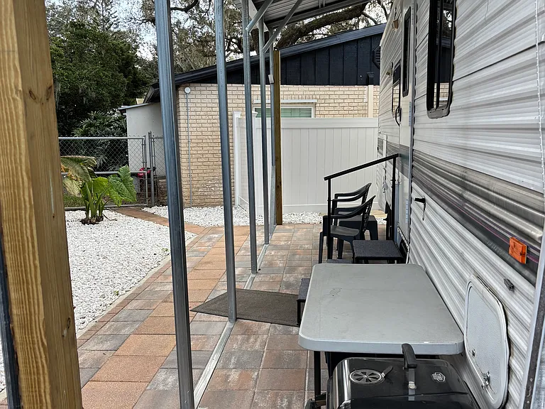 Lee Dr — Photo 16