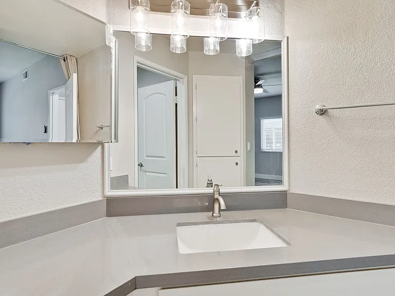 537 Shadow Dance Dr — Photo 22