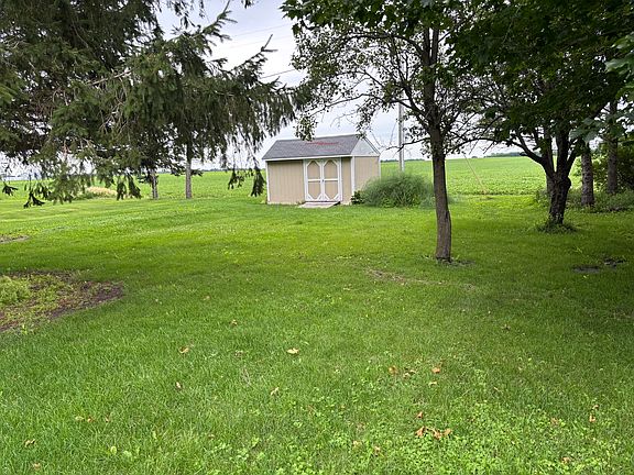 2nd image of 4045 E 475th Rd