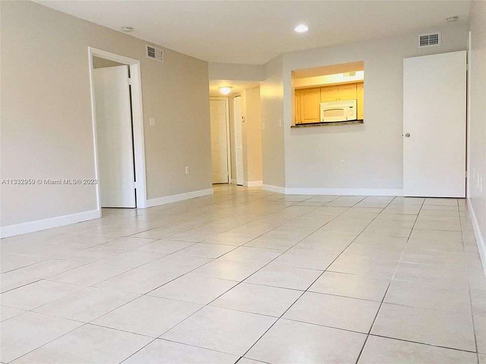 15560 SW 104th Ter Miami, FL, 33196 Apartments for Rent Zillow