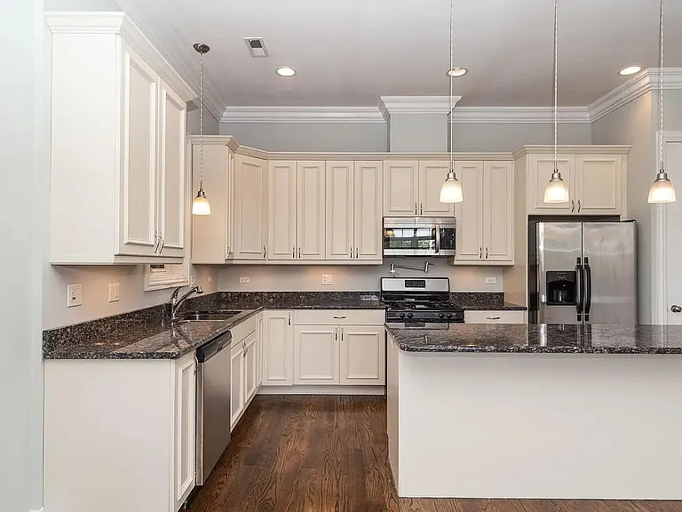 3917 N Western Ave #3S — Photo 5