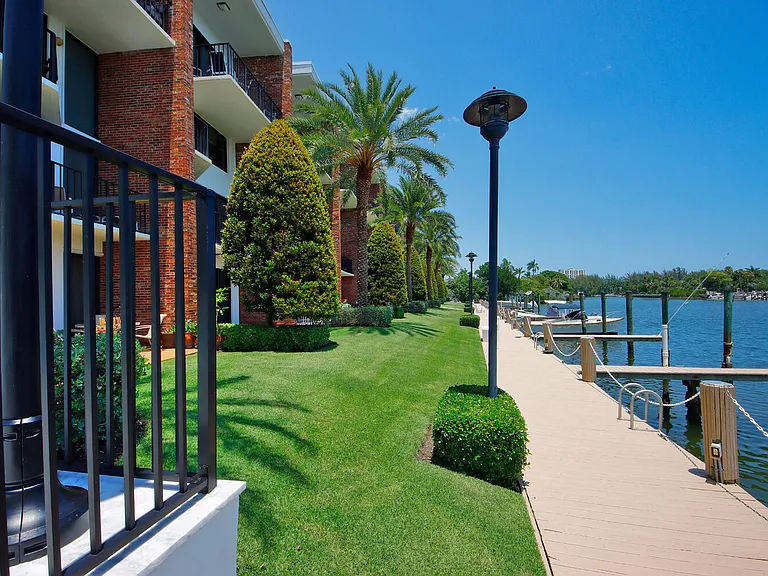 1800 S Ocean Dr #406 — Photo 19
