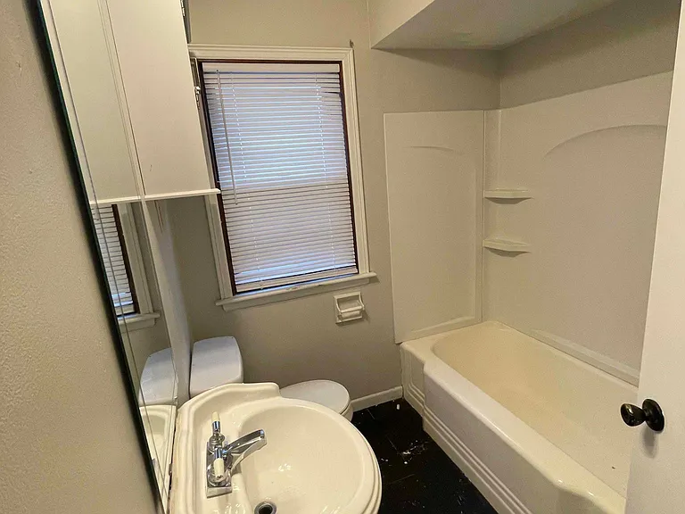 2784 Eastminster Rd — Photo 8