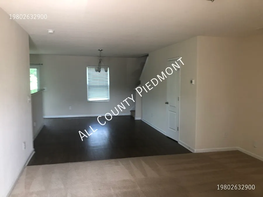 3009 Chatuge Ct. — Photo 2