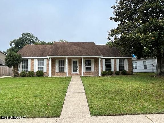 2nd image of 15192 Sunset Dr
