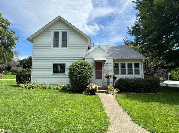 702 E Division St, Audubon, IA 50025