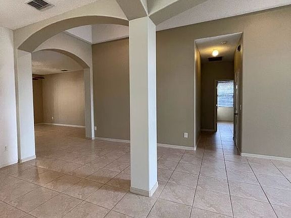 4th image of 1819 Wedgewood Way