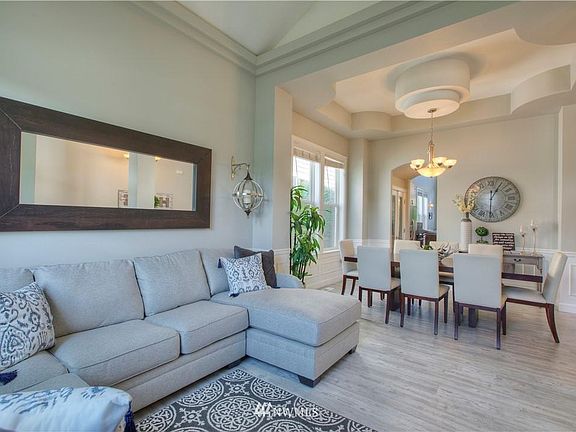 5th image of 11423 178th Avenue Ct E