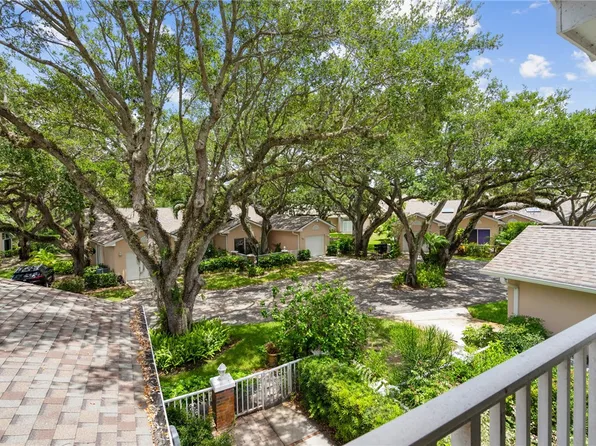 214 Park Shores Cir #214C, Indian River Shores, FL 32963