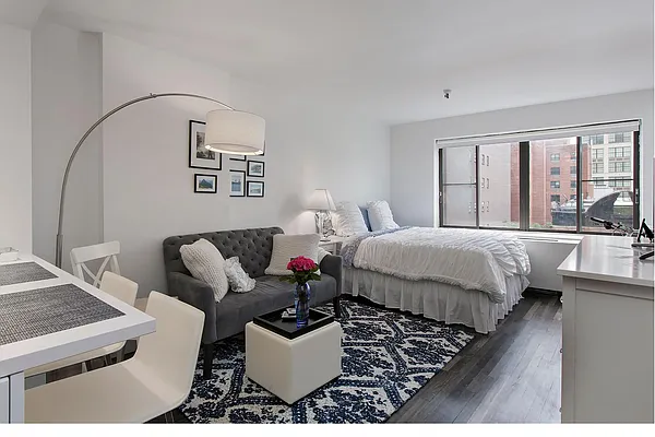 Sold by Avenue Real Estate | media 15