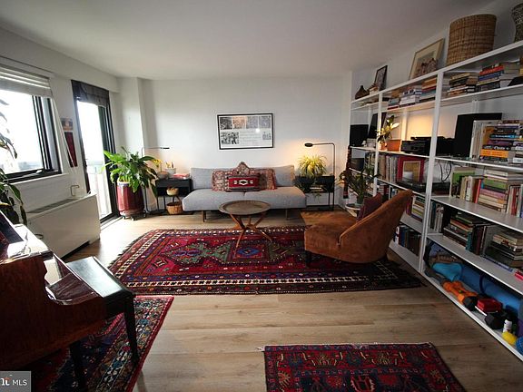 3rd image of 801 N Pitt St APT 1408
