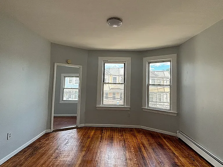 158 Hobson St #2 — Photo 7