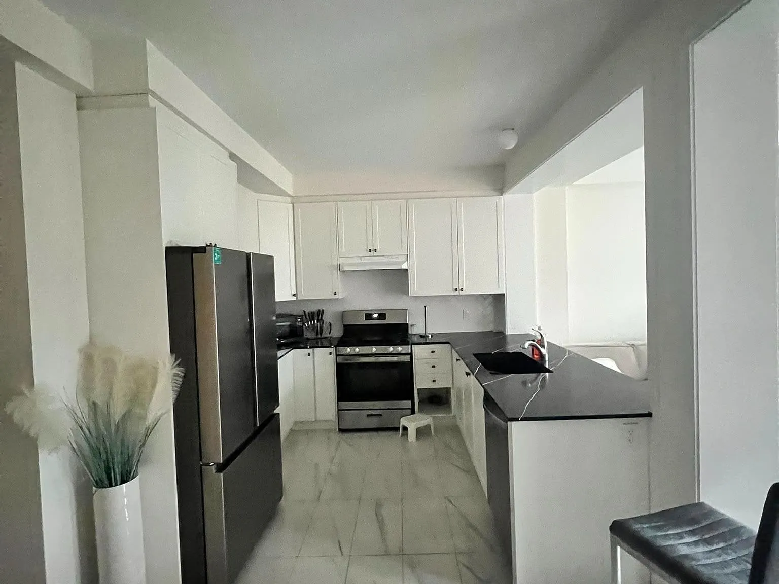 4 bed, $3,650 — Photo 3