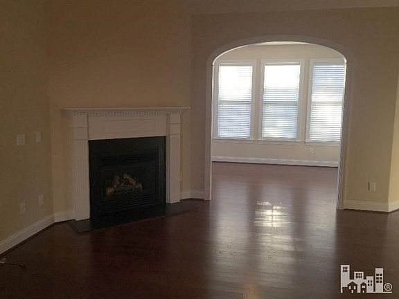 2nd image of 309 Lido Dr