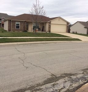 212 Broadmore Cir, Angola, IN, 46703