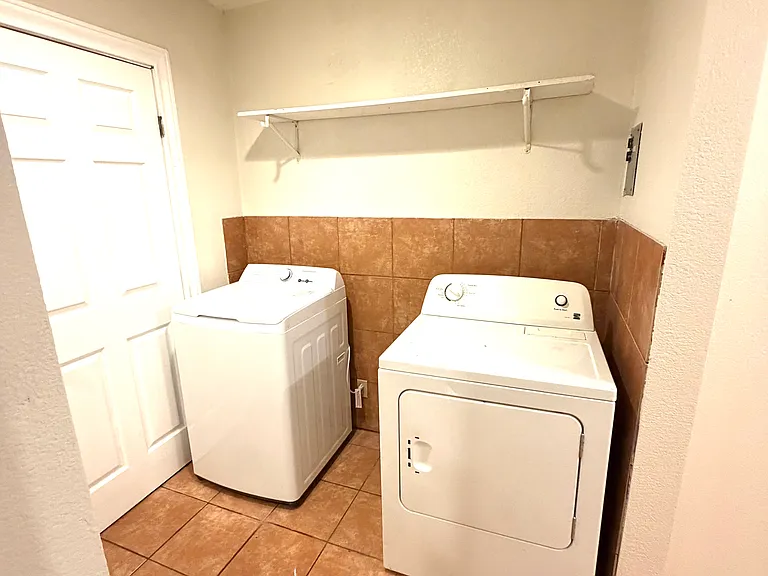 1527 San Francisco — Photo 10