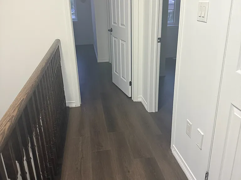 22 Edsel Rd #MAIN FLOOR — Photo 6