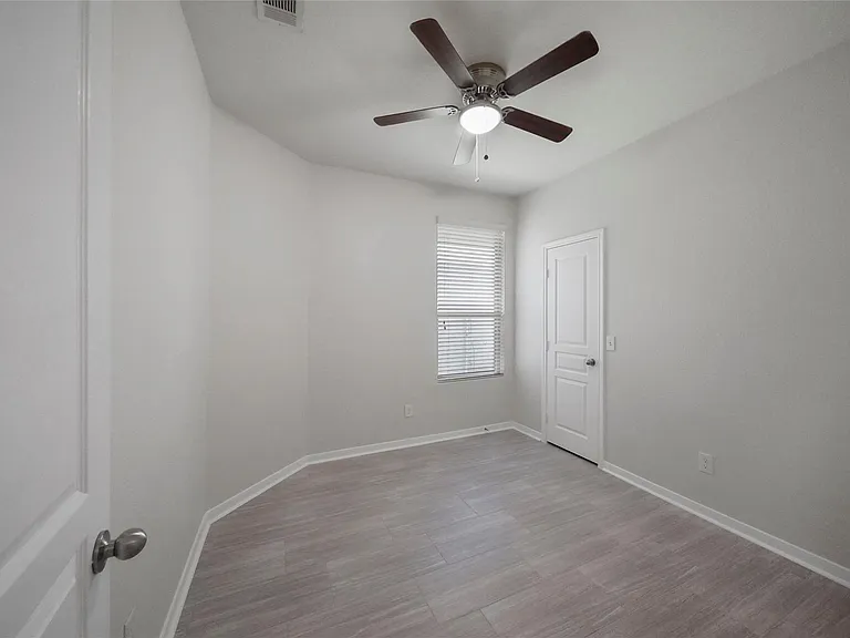 2719 Skyview Long Dr — Photo 22