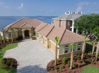 8976 Orlando Ave, Navarre, FL 32566