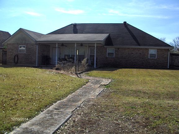 2nd image of 220 Lake Crescent Cir