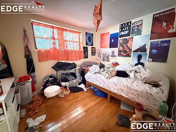4th image of 313 Summit Ave APT 13