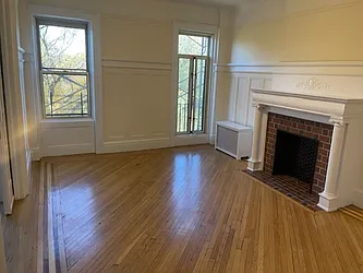 Rented by K & O Realty Associates Inc.