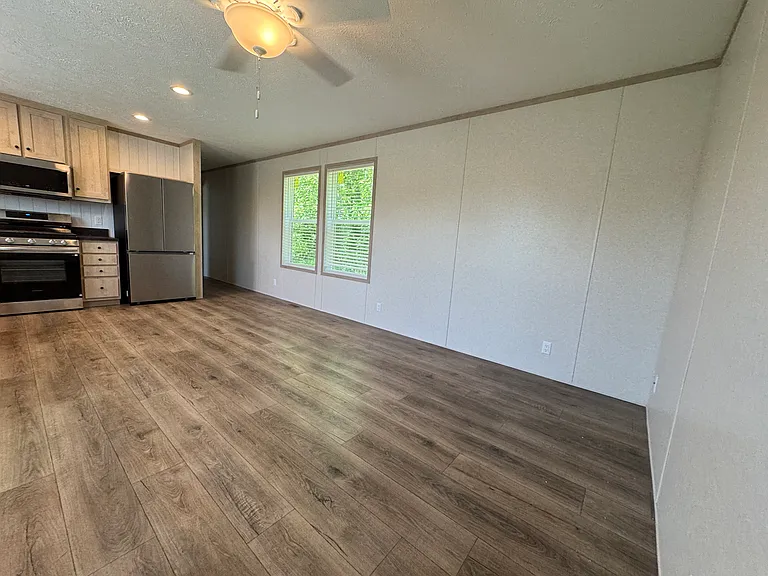Brookside Manor — Photo 15