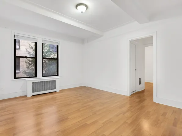 52 Clark Street image 1 of 9