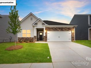 114 Meadow View Dr, Statesville, NC 28677