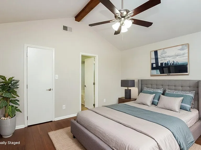 12907 Silbury Ln — Photo 10