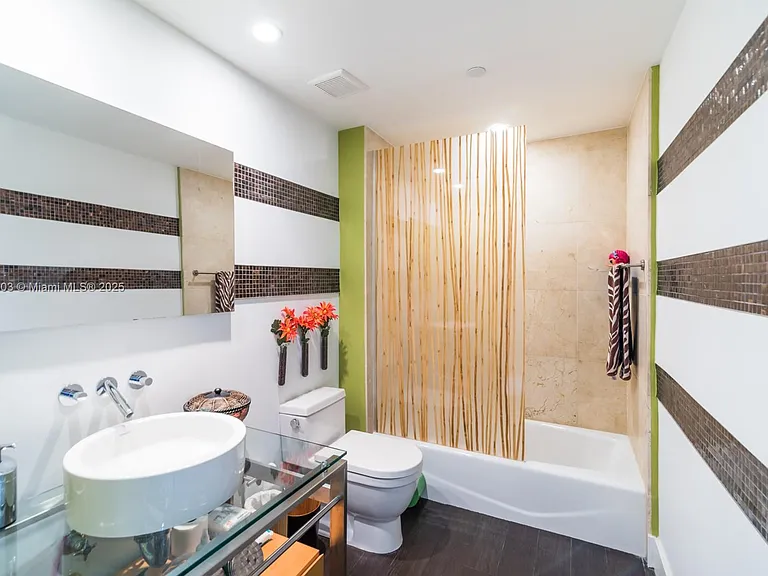 6000 Collins Ave #310 — Photo 15