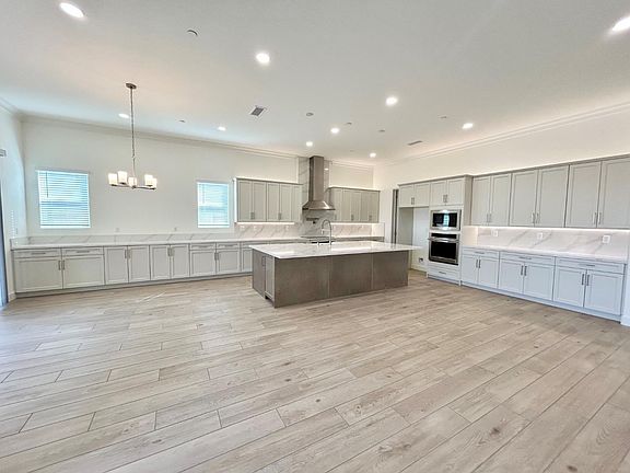 2nd image of 1665 Heirloom Ave