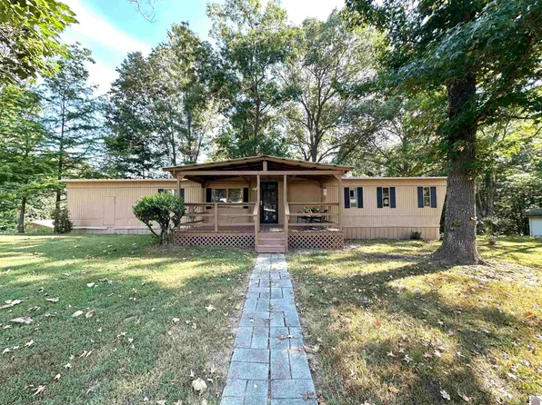 18 Shawnee Ct, Cadiz, KY 42211