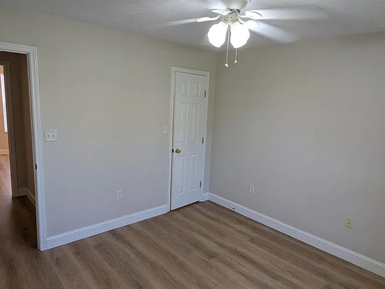 337 Porterfield Gap Rd #7 — Photo 4
