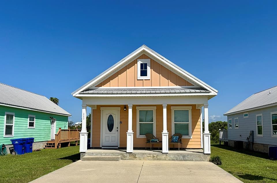 1st image of 111 Ocean View Dr