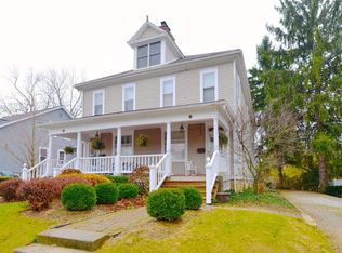 57 W South St, Worthington, OH 43085