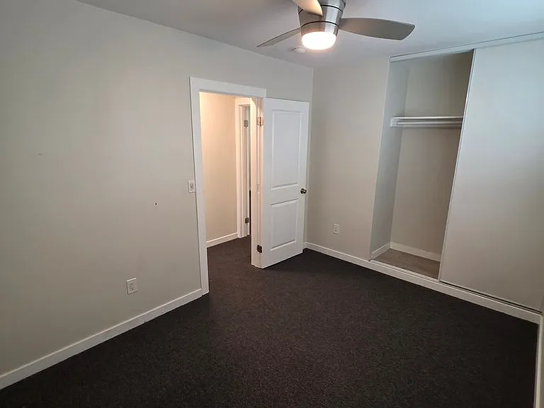 613 S Prairie Avenue — Photo 25