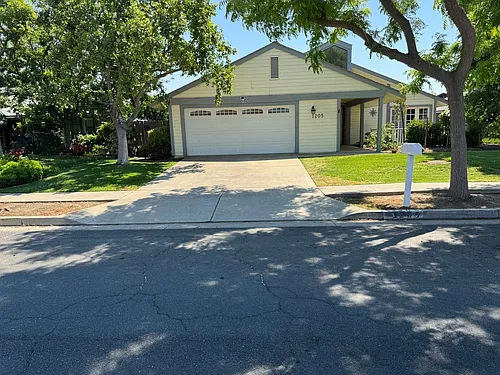 1205 Dominic Way Photo 1