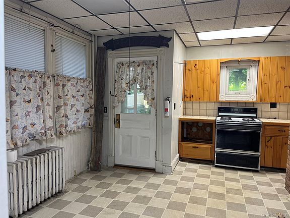 5th image of 731 Frost Avenue