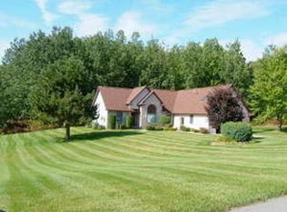 7840 Golf View Dr, Cheboygan, MI 49721