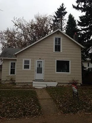 2105 S Duluth Ave Photo 1