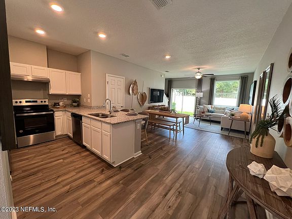 5th image of 11792 Bear Grass Ave