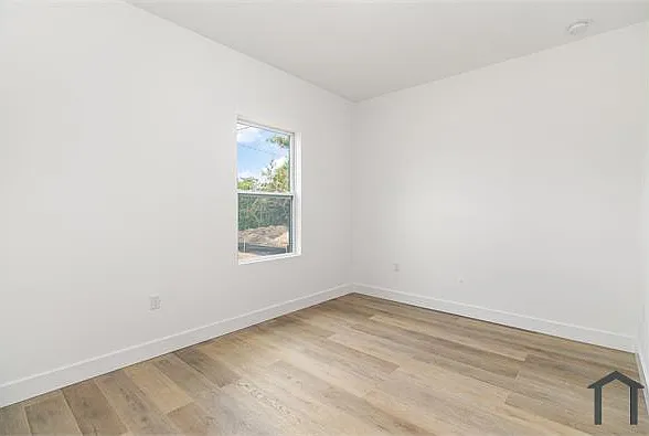 435 Goldsmith Ave — Photo 26