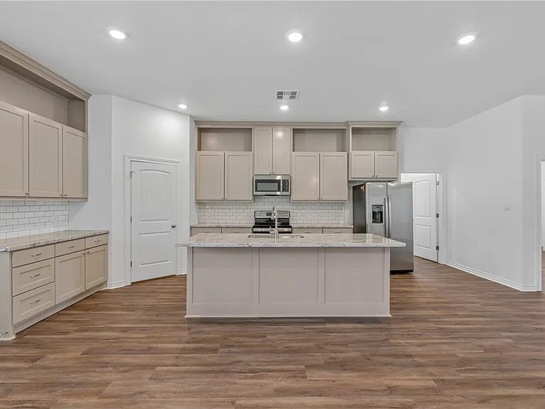 1220 Neal Pickett Dr — Photo 9
