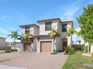 25182 SW 108th Ave, Homestead, FL 33032